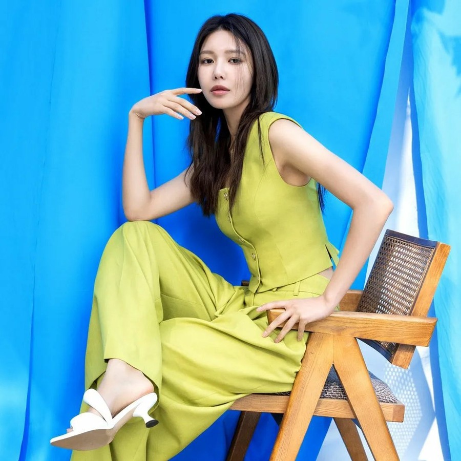 Foto van Sooyoung voor de ster Auctor.